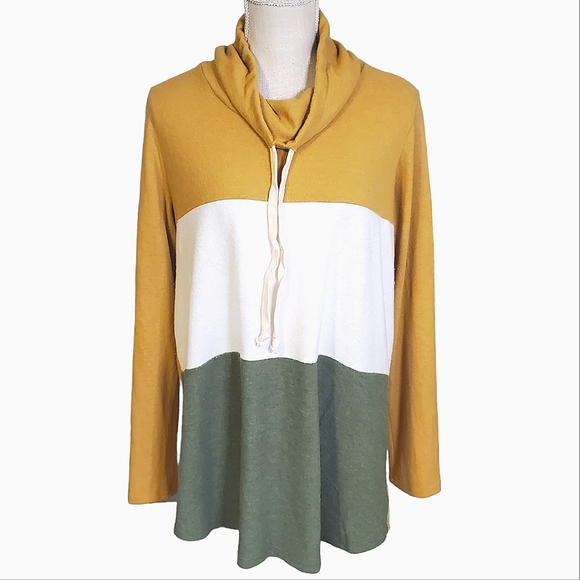 143 STORY | Women's color-block cowl-neck sweater. - Picture 2 of 5